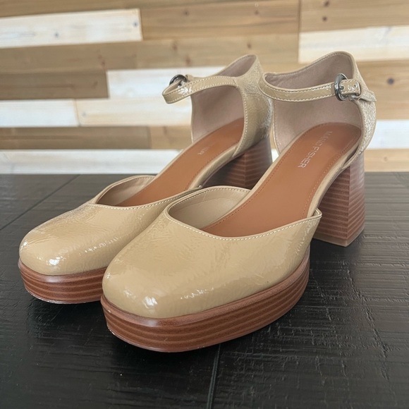 MARC FISHER Womens Tan  1" Platform Daffy Toe Block Heel Pumps Shoes SZ 6.5 - Picture 1 of 6